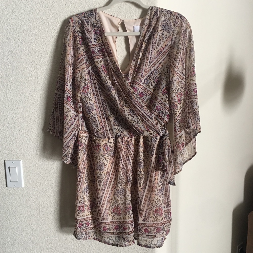 🔆🌺Elegant Romper🌺🔆